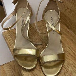 Vía spiga gold shoes!!!
